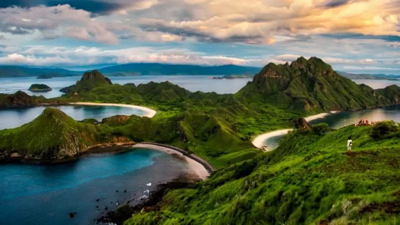 Melihat Lebih Dekat Wisata Labuan Bajo Terdekat dari Pulau Dewata