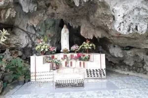 Gua Maria Lawangsih, Destinasi Wisata Religi Bernuansa Alam di Kulon Progo