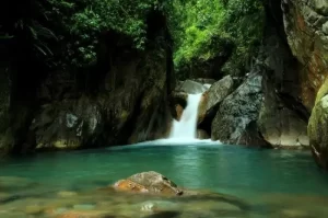 Curug Leuwi Hejo, Surga Tersembunyi di Bogor yang Memukau