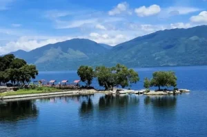 Wisata Danau Singkarak, Keindahan Danau Alami & Panorama Memukau di Sumatera Barat