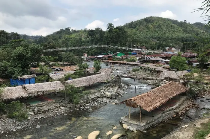 Bukit Lawang, Surga Alam yang Menyatu dengan Habitat Orangutan Sumatera
