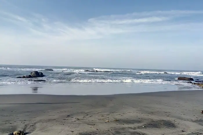 Wisata Pantai di Cianjur yang Wajib Dikunjungi untuk Liburan Akhir Pekan